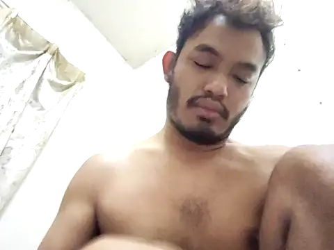 Snapshot of eizy2310 chatting on December 10, 2024, 9:22 pm eizy2310 online show from December 10, 2024, 9:22 pm