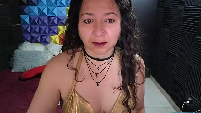 katifoxx online show from October 19, 2025, 3:59 pm