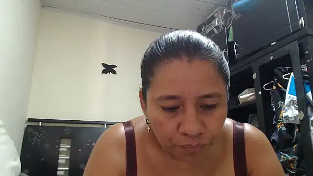 adrixxx38 online show from May 31, 2026, 6:09 pm