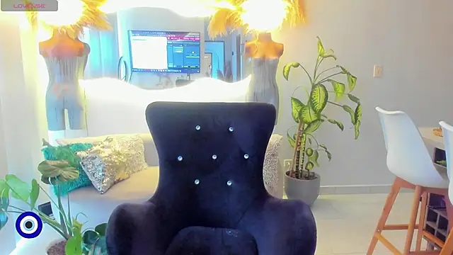 Angel Peach online show from March 25, 2026, 1:54 pm