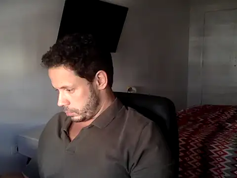 Snapshot of FelipeRiver chatting on March 3, 2026, 7:10 pm FelipeRiver online show from March 3, 2026, 7:10 pm