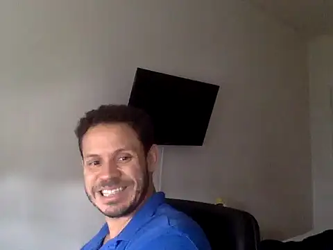 Snapshot of FelipeRiver chatting on February 24, 2026, 7:04 pm FelipeRiver online show from February 24, 2026, 7:04 pm