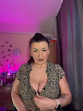 Hotangel75 online show from April 3, 2026, 9:05 am