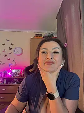 Hotangel75 online show from May 10, 2026, 4:31 pm