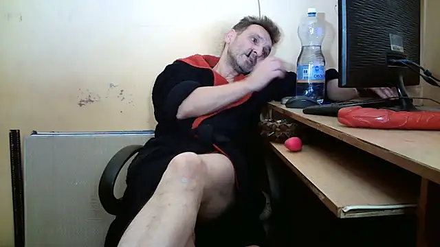 dundyFocus online show from December 16, 2025, 2:54 pm