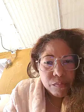Snapshot of mila38 chatting on May 18, 2026, 10:53 am mila38 online show from May 18, 2026, 10:53 am