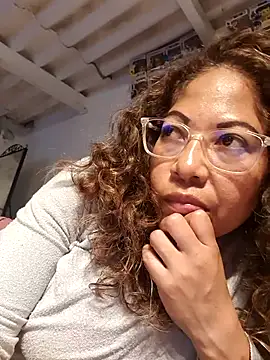 Snapshot of mila38 chatting on February 20, 2026, 6:10 pm mila38 online show from February 20, 2026, 6:10 pm