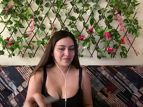 Snapshot of Jack_Emily1 chatting on March 11, 2025, 5:35 pm Jack Emily1 online show from March 11, 2025, 5:35 pm