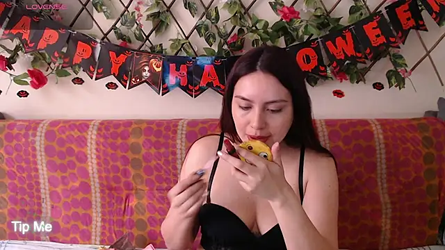 Jack Emily1 online show from October 21, 2025, 2:16 pm