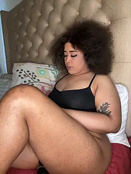 Snapshot of CAMMII_ chatting on November 14, 2025, 11:03 am CAMMII online show from November 14, 2025, 11:03 am