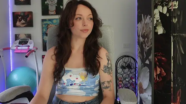 makiyahbelle online show from January 7, 2025, 5:33 am