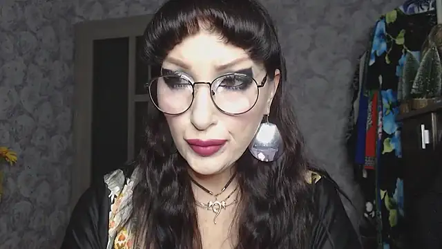 Aziza1 online show from November 28, 2025, 2:06 pm