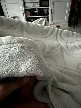 Snapshot of frechsein chatting on November 11, 2025, 7:58 am frechsein online show from November 11, 2025, 7:58 am