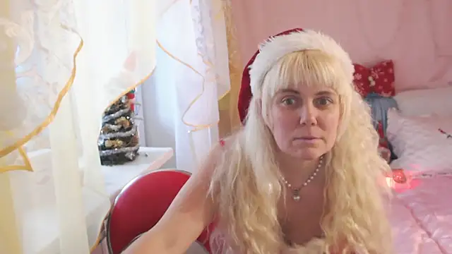 SunnySylvia online show from December 31, 2024, 8:37 am