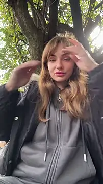 Snapshot of Night_dreams chatting on October 11, 2025, 8:04 am Night dreams online show from October 11, 2025, 8:04 am