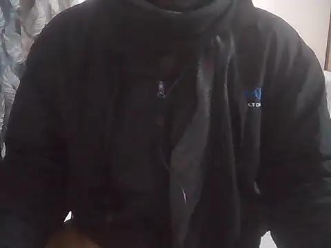 Snapshot of hotindianstud chatting on January 10, 2025, 9:44 am hotindianstud online show from January 10, 2025, 9:44 am