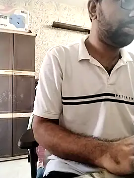 Snapshot of hotindianstud chatting on September 22, 2025, 11:05 am hotindianstud online show from September 22, 2025, 11:05 am