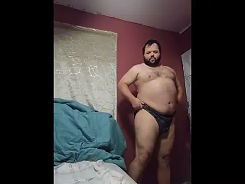 Snapshot of Strongbutgentle36 chatting on November 28, 2025, 7:30 am Strongbutgentle36 online show from November 28, 2025, 7:30 am