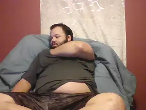 Snapshot of Strongbutgentle36 chatting on October 13, 2025, 9:00 am Strongbutgentle36 online show from October 13, 2025, 9:00 am