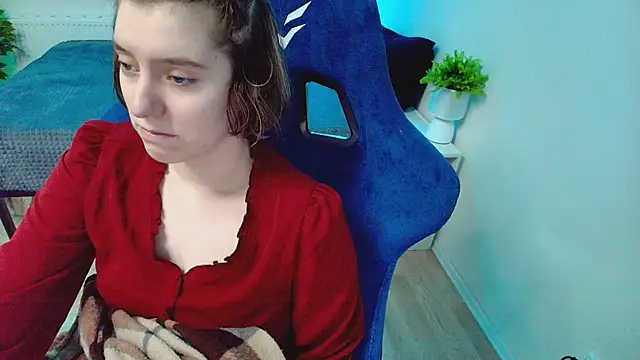 CranberryHot online show from November 23, 2025, 2:10 am