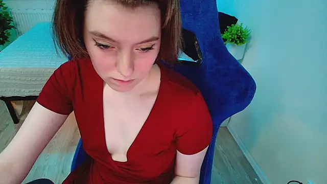CranberryHot online show from October 6, 2025, 7:03 pm