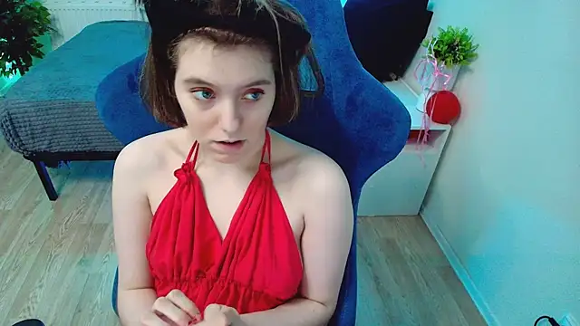 CranberryHot online show from November 7, 2025, 3:38 pm