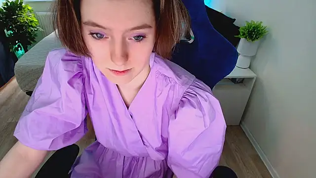 CranberryHot online show from October 12, 2025, 7:32 am