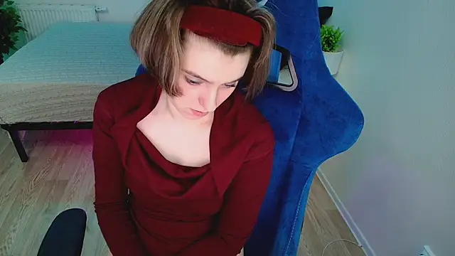 CranberryHot online show from September 17, 2025, 1:46 pm