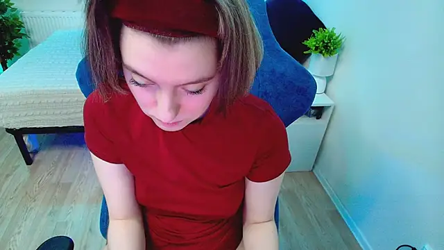 CranberryHot online show from October 8, 2025, 7:10 am