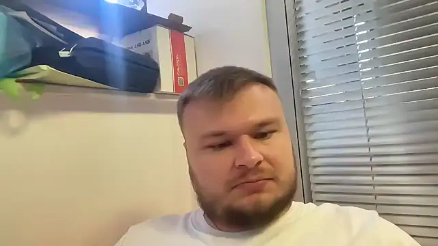 fmodel online show from September 18, 2025, 9:45 am