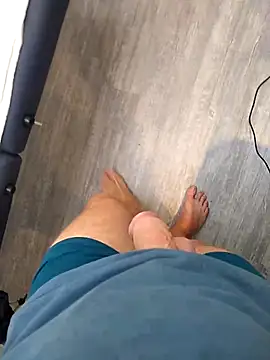 Snapshot of Alvaro2017 chatting on February 19, 2026, 7:11 pm Alvaro2017 online show from February 19, 2026, 7:11 pm