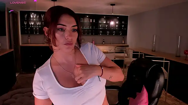Snapshot of DannieSmith1 chatting on February 16, 2025, 8:33 pm DannieSmith1 online show from February 16, 2025, 8:33 pm