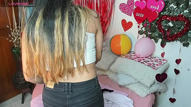 DestinyHills online show from February 16, 2026, 12:37 pm