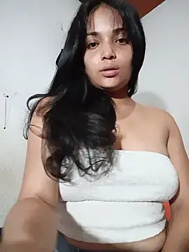 Snapshot of _Estrellita_ chatting on July 11, 2026, 10:21 pm Estrellita online show from July 11, 2026, 10:21 pm