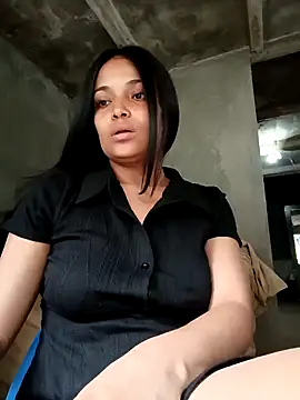 Snapshot of _Estrellita_ chatting on February 24, 2026, 4:52 pm Estrellita online show from February 24, 2026, 4:52 pm