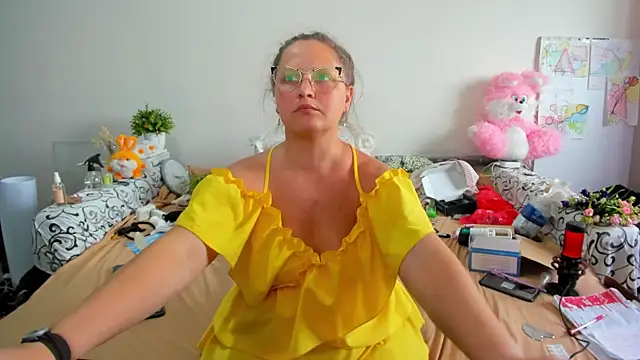 IamYourNarcotic online show from June 11, 2026, 1:19 pm