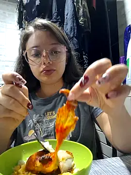 linda-schmidt online show from November 19, 2025, 12:10 am