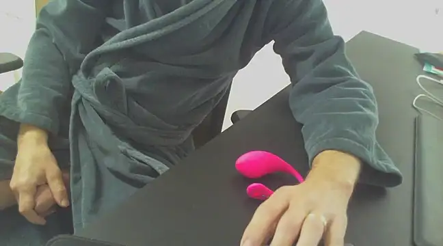 BisexDreams online show from December 11, 2024, 2:22 pm