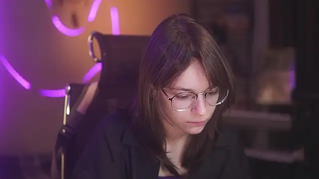 alyssa sweet online show from March 5, 2026, 4:42 am