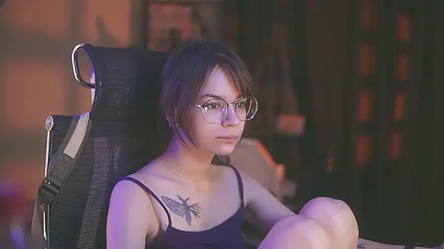 alyssa sweet online show from February 10, 2026, 5:28 am