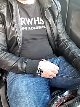 giorgio481510 online show from March 27, 2026, 6:33 am