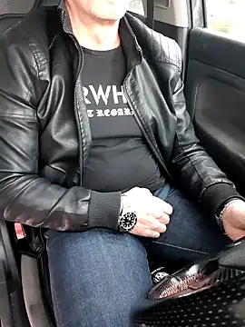 giorgio481510 online show from November 27, 2025, 6:36 am