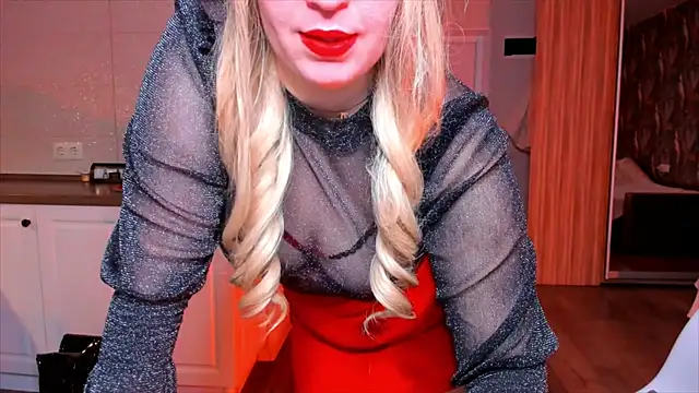 Snapshot of HotTiffani chatting on February 12, 2026, 5:40 am HotTiffani online show from February 12, 2026, 5:40 am