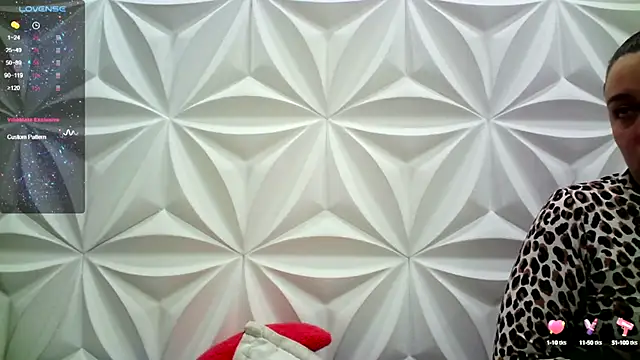 jerryandjessica online show from October 13, 2025, 10:21 pm