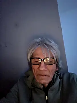 Snapshot of InMeinenMund chatting on March 25, 2026, 7:13 pm InMeinenMund online show from March 25, 2026, 7:13 pm