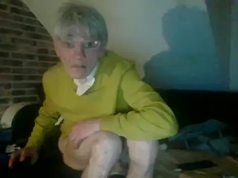 Snapshot of InMeinenMund chatting on December 14, 2024, 5:36 pm InMeinenMund online show from December 14, 2024, 5:36 pm