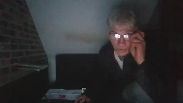 Snapshot of InMeinenMund chatting on September 23, 2025, 12:39 am InMeinenMund online show from September 23, 2025, 12:39 am