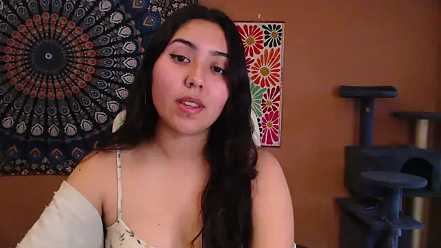 Snapshot of IntimateTales chatting on March 11, 2025, 5:02 pm IntimateTales online show from March 11, 2025, 5:02 pm