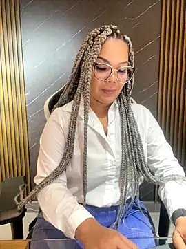 KellyBrooklyn  online show from October 15, 2025, 1:19 pm