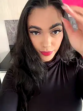 Snapshot of emma_andrew1 chatting on October 15, 2025, 2:47 pm emma andrew1 online show from October 15, 2025, 2:47 pm